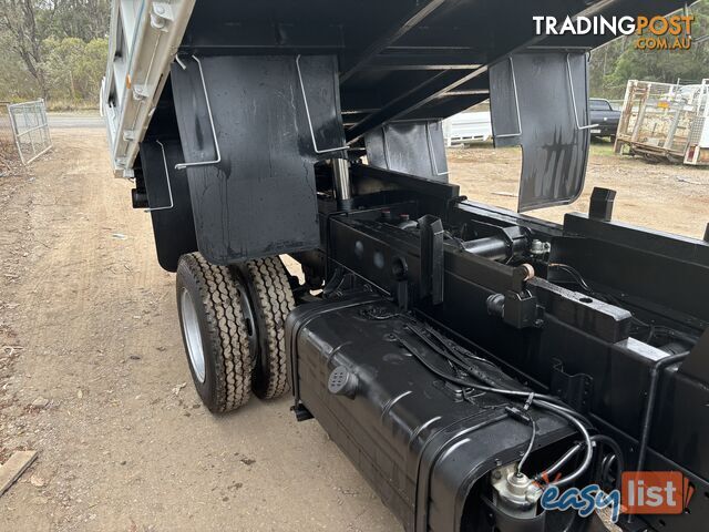 2001 MAZDA  T46000A